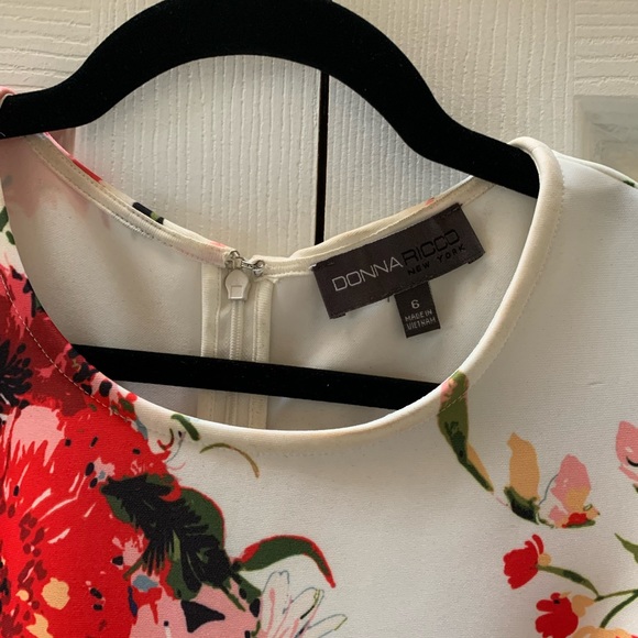 Floral a-line dress - Picture 3 of 4